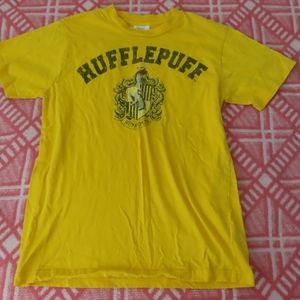 Universal Studios Japan The Wizarding World Of Harry Potter hufflepuff tshirt M
